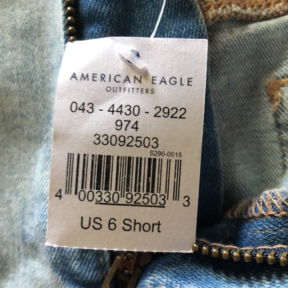 American Eagle Curvy Super Hi-Rise Jeggings - Picture 4 of 4